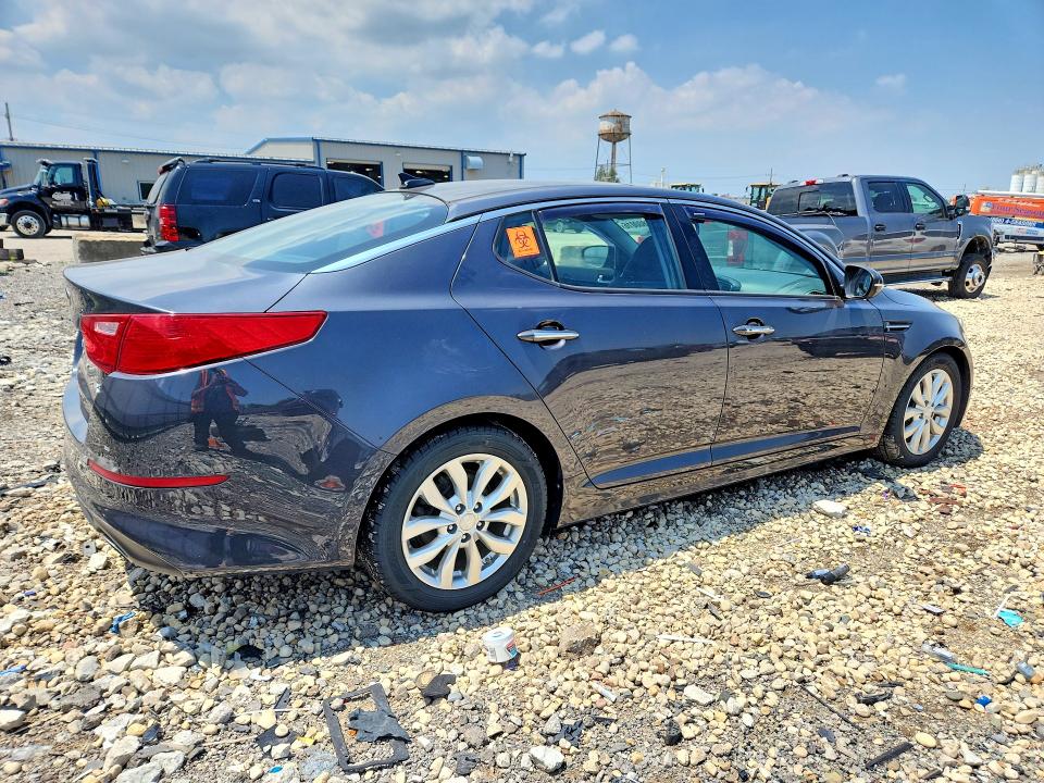 2015 Kia Optima VIN 5XXGN4A76FG492804 COPART salvage auction — WATER/FLOOD, Il - Salvage Cert-Flood, sold $550 on 2026-07-31 (photo 3)