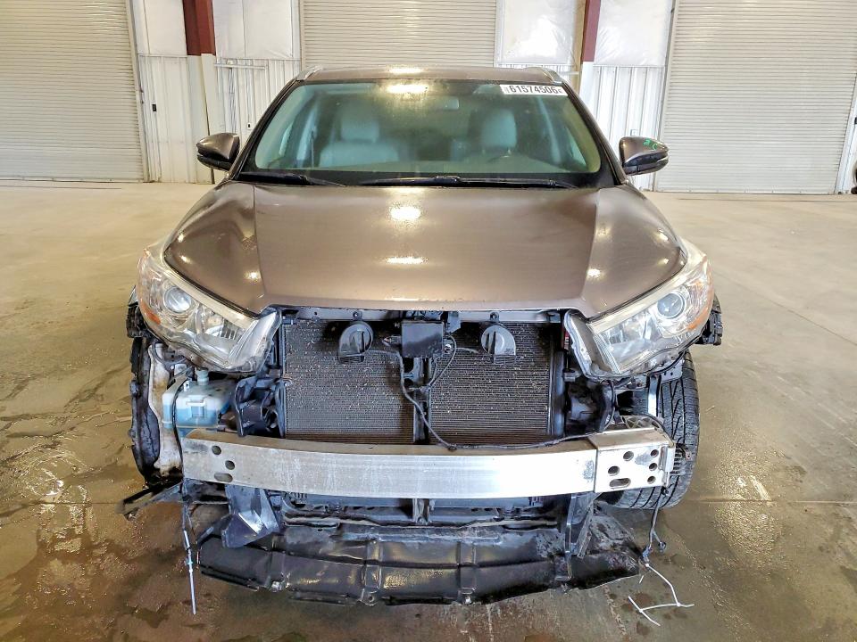 2015 Toyota Highlander VIN 5TDDKRFH4FS205873 COPART salvage auction — FRONT END, MN - CERT OF TITLE-SALVAGE, sold $675 on 2026-07-27 (photo 5)