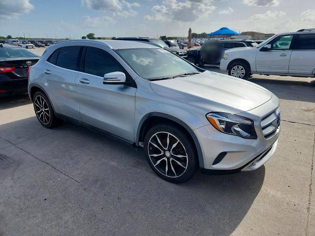2017 Mercedes-benz Gla-klasse VIN WDCTG4EB2HJ339305 COPART salvage auction — NORMAL WEAR, Tx - Certificate Of Title, sold $4,400 on 2026-07-28 (photo 4)