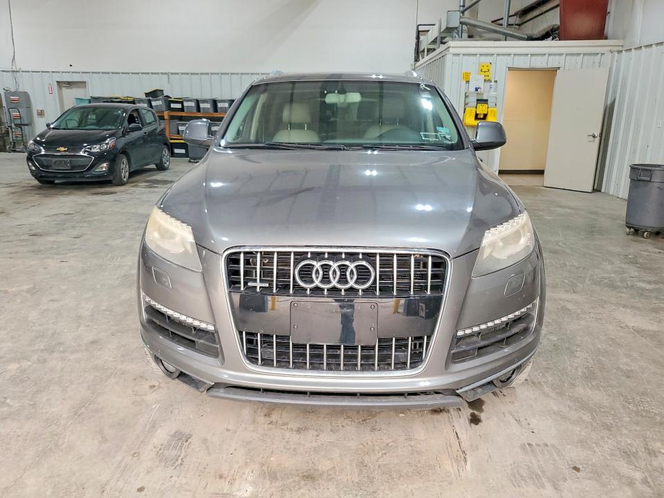 2015 Audi Q7 VIN WA1LGAFE8FD004911 COPART salvage auction — NORMAL WEAR, NY - CERTIFICATE OF TITLE, sold $175 on 2026-07-20 (photo 5)