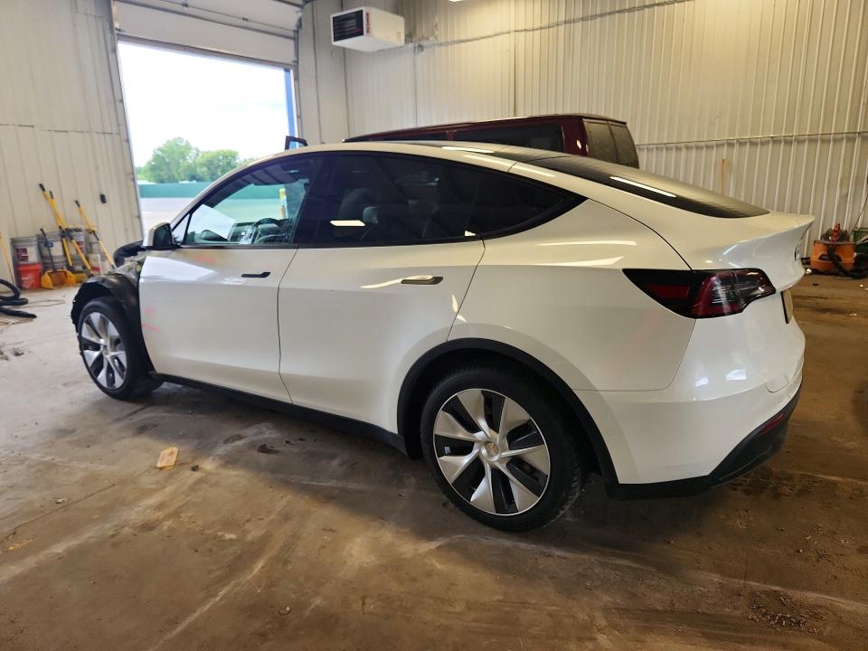 2020 Tesla Model y VIN 5YJYGDEEXLF032129 COPART salvage auction — FRONT END, MN - CERT OF TITLE-SALVAGE, sold $7,800 on 2026-07-23 (photo 2)