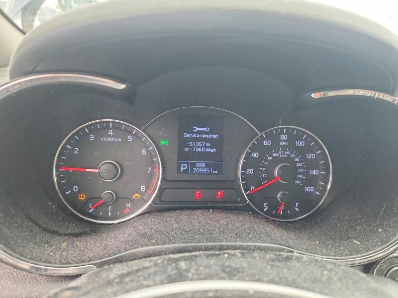 2015 Kia Forte VIN KNAFZ4A8XF5263665 COPART salvage auction — MINOR DENT/SCRATCHES, Salvage Title, sold $575 on 2026-07-27 (photo 9)