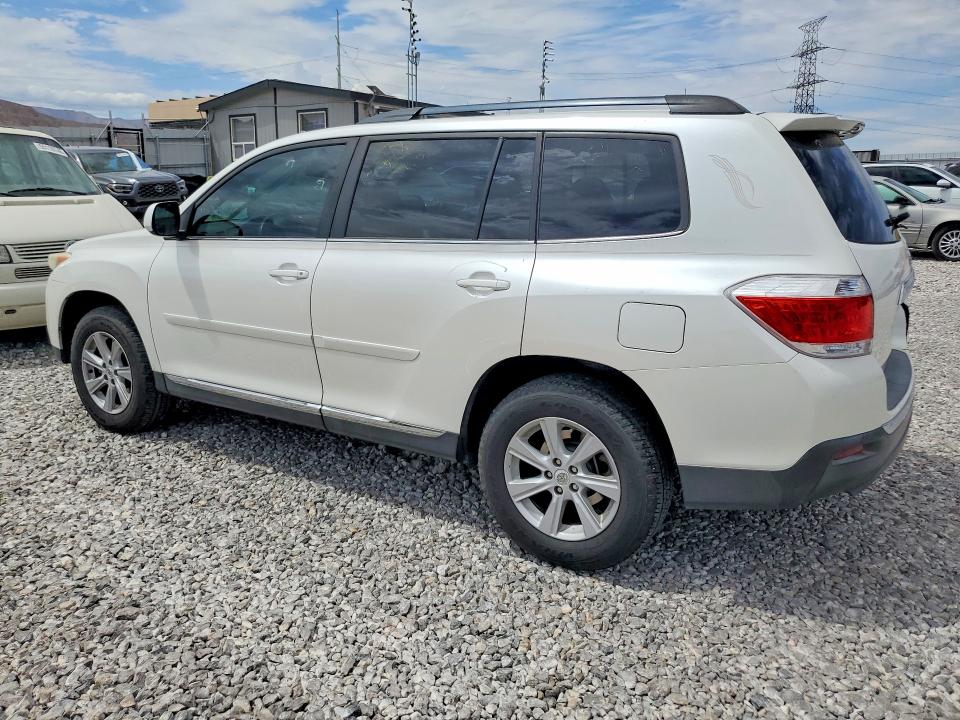 2012 Toyota Highlander VIN 5TDZK3EH8CS067657 COPART salvage auction — REAR END, NV - SALVAGE TITLE, sold $2,300 on 2026-07-29 (photo 2)