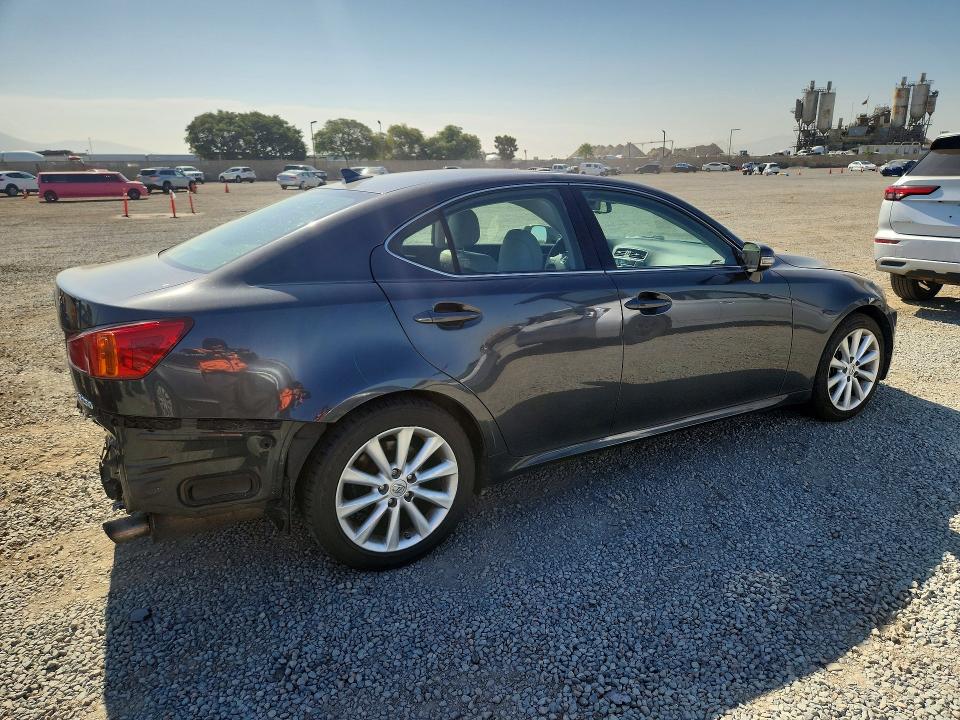 2009 Lexus Is VIN JTHBK262292091098 COPART salvage auction — REAR END, VA - CERTIFICATE OF TITLE, sold $125 on 2026-07-24 (photo 3)