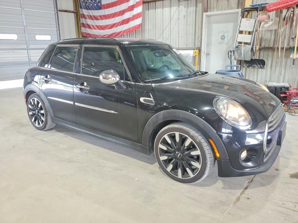 2016 Mini Cooper VIN WMWXU1C52G2D11542 COPART salvage auction — HAIL, VA - CERTIFICATE OF TITLE, sold $1,250 on 2026-07-22 (photo 4)