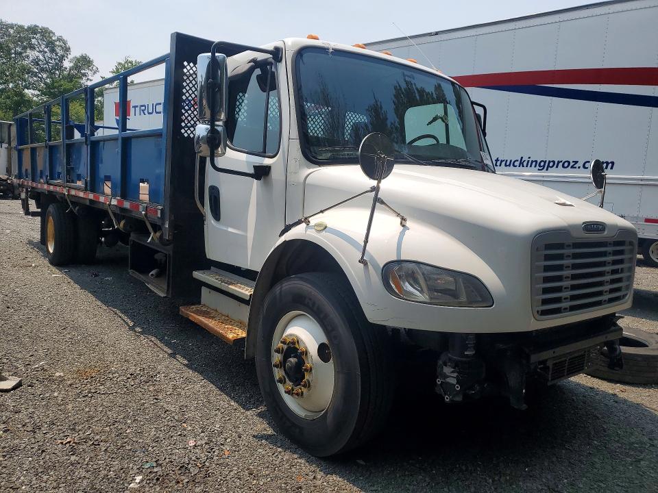 2015 Freightliner M2 VIN 1FVACXDTXFHGT2899 COPART salvage auction — ALL OVER, WI - CERTIFICATE OF TITLE, sold $7,000 on 2026-07-31 (photo 4)