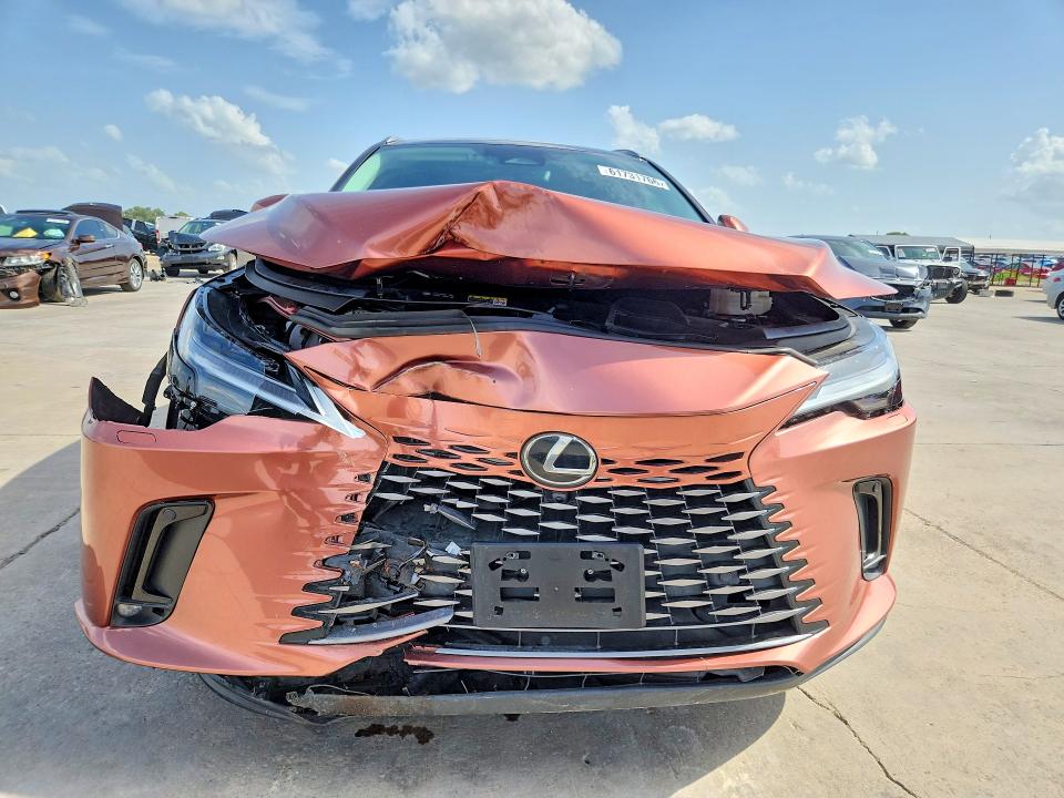 2024 Lexus Rx VIN 2T2BBMCA8RC039481 COPART salvage auction — FRONT END, Tx - Certificate Of Title, sold $28,500 on 2026-10-01 (photo 5)