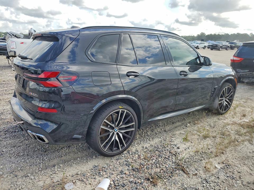 2025 BMW X5 VIN 5UX33EU01S9Y53810 COPART salvage auction — WATER/FLOOD, TX - SALVAGE TITLE-FLOOD DAMAGE, sold $35,750 on 2026-09-11 (photo 3)