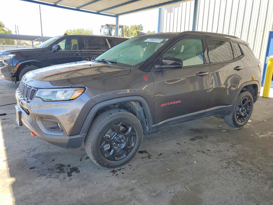 2023 Jeep Compass VIN 3C4NJDDN5PT575045 — COPART salvage auction photo