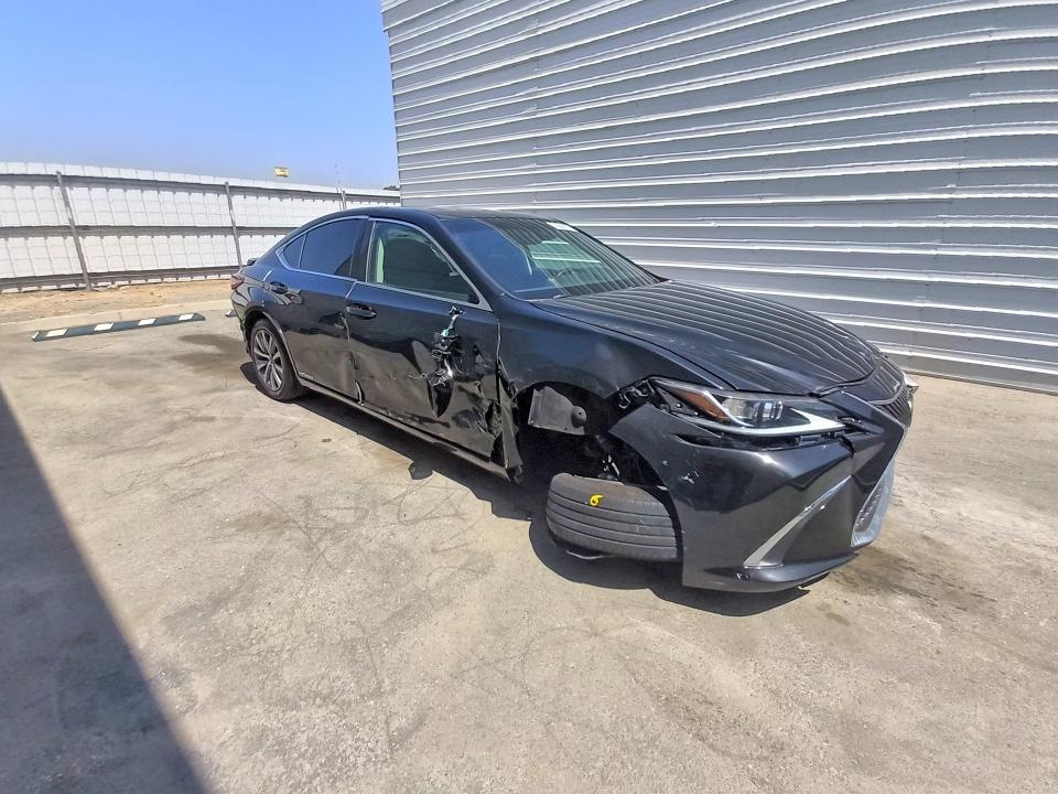 2020 Lexus Es 300h VIN 58AC21B18LU006701 COPART salvage auction — FRONT END, CA - CERTIFICATE OF TITLE, sold $9,500 on 2026-08-18 (photo 4)