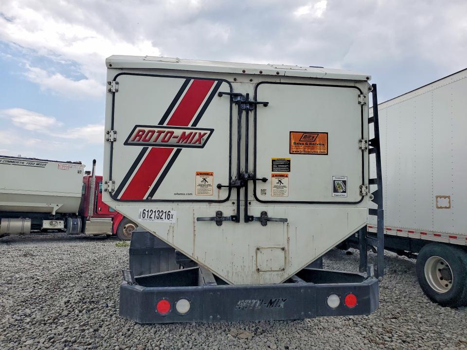 2022 Kenworth T370 VIN 2NKHHJ7X4NM106819 COPART salvage auction — MINOR DENT/SCRATCHES, NE - CERT OF TITLE-SALVAGE, sold $50,000 on 2026-08-13 (photo 6)