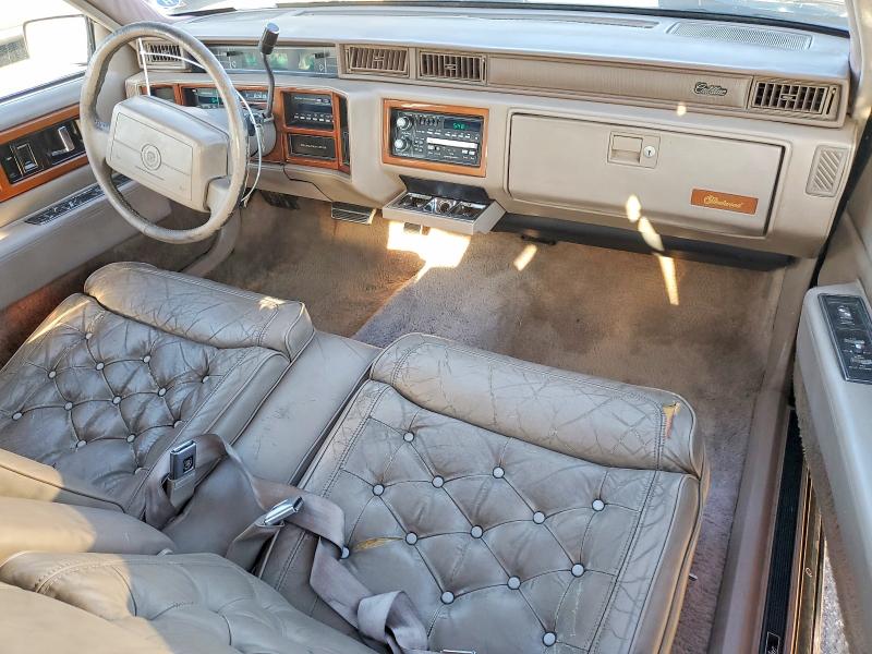 1990 Cadillac Fleetwood VIN 1G6CB1330L4206115 COPART salvage auction — MINOR DENT/SCRATCHES, Ca - Dis/Dlr/Exp Only Clean Title, sold $275 on 2026-07-31 (photo 8)
