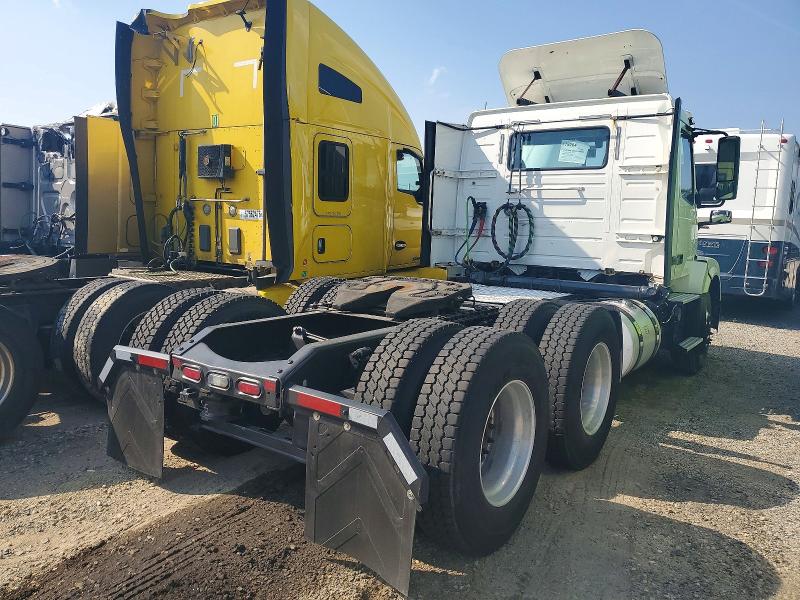 2018 Volvo VIN 4V4NC9EH5JN996324 COPART salvage auction — MINOR DENT/SCRATCHES, In - Certificate Of Title, sold $5,000 on 2026-08-08 (photo 4)
