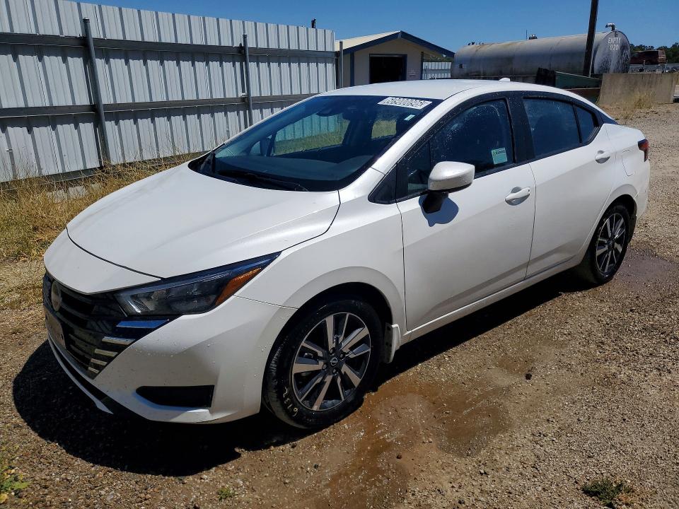 2025 Nissan Versa VIN 3N1CN8EV6SL895603 COPART salvage auction — MINOR DENT/SCRATCHES, Ca - Certificate Of Title (P), sold $7,900 on 2026-07-20 (photo 1)