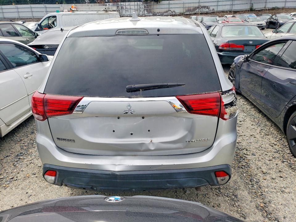 2018 Mitsubishi Outlander VIN JA4AD2A35JJ004211 COPART salvage auction — REAR END, In - Certificate Of Title, sold $2,200 on 2026-07-24 (photo 6)