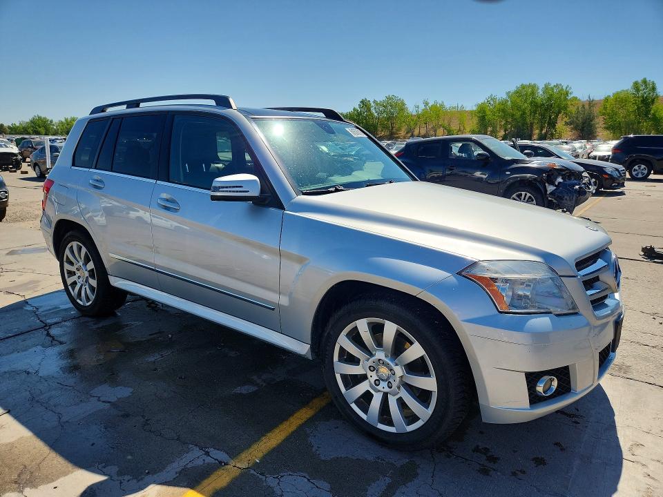 2012 Mercedes-benz Glk-klasse VIN WDCGG8HB6CF859037 COPART salvage auction — REAR END, Co - Salvage Title, sold $2,950 on 2026-08-12 (photo 4)