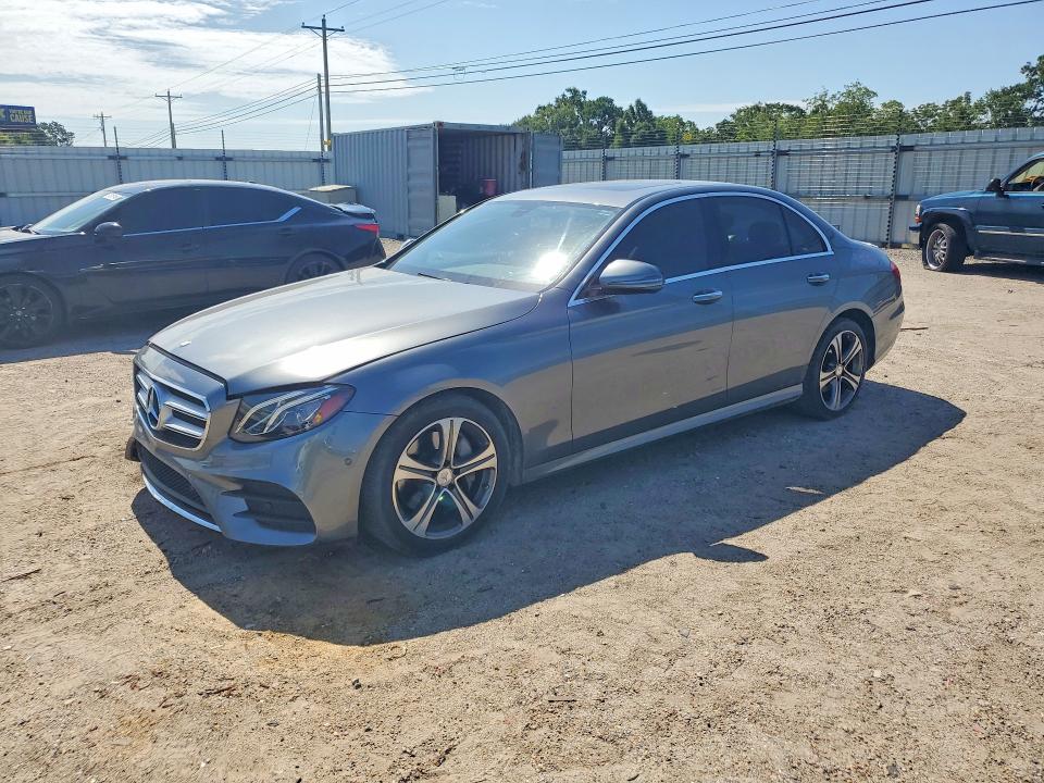 2017 Mercedes-benz E-klasse VIN WDDZF4JB5HA056976 COPART salvage auction — VANDALISM, Al - Cert Of Title-Salvage Title, sold $3,950 on 2026-08-29 (photo 1)
