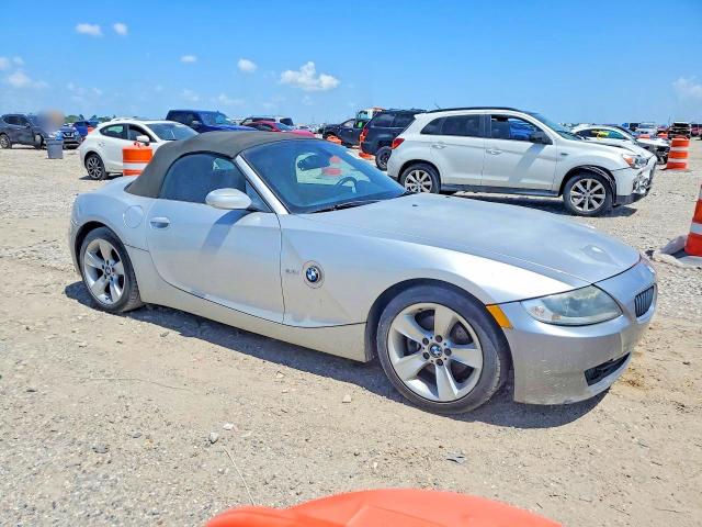 2006 BMW Z4 VIN 4USBU33526LW67952 COPART salvage auction — MINOR DENT/SCRATCHES, Tx - Certificate Of Title, sold $350 on 2026-07-09 (photo 4)