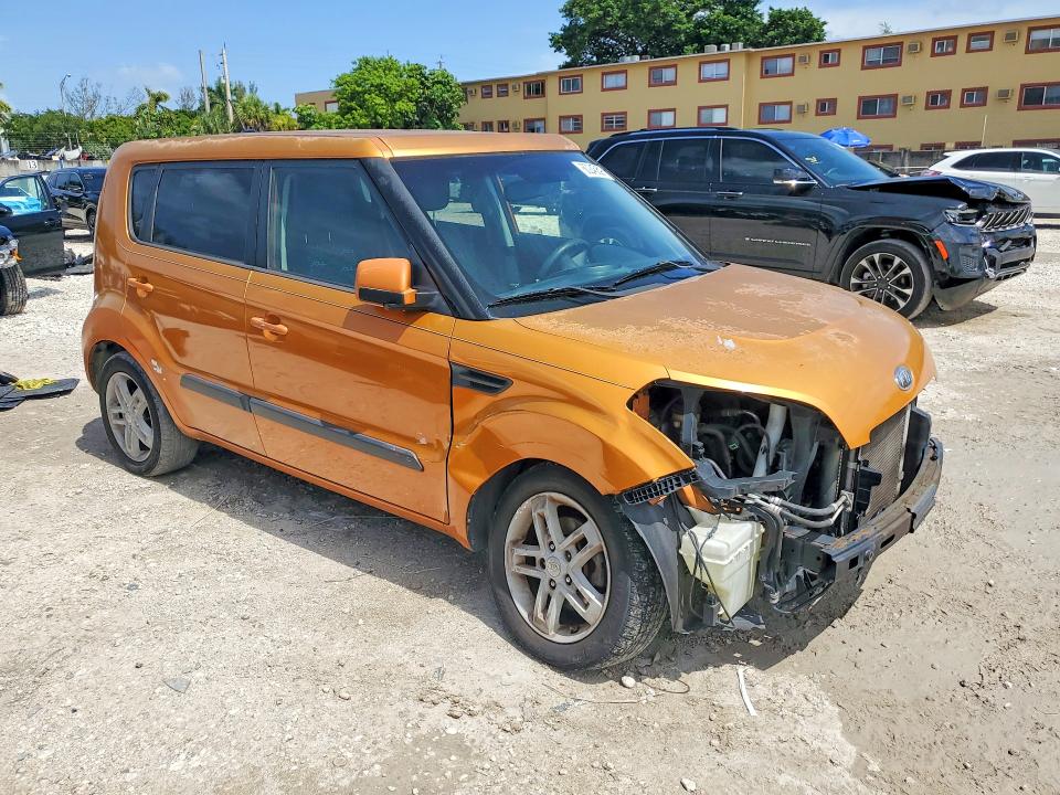 2011 Kia Soul VIN KNDJT2A20B7318136 COPART salvage auction — FRONT END, FL - CERT OF TITLE SLVG REBUILDABLE, sold $375 on 2026-07-24 (photo 4)