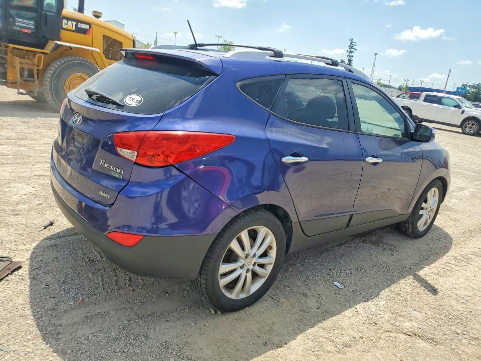 2011 Hyundai Tucson VIN KM8JUCAC2BU213574 COPART salvage auction — HAIL, IA - NON PUBLIC CLEAN TITLE, sold $1,050 on 2026-07-22 (photo 3)
