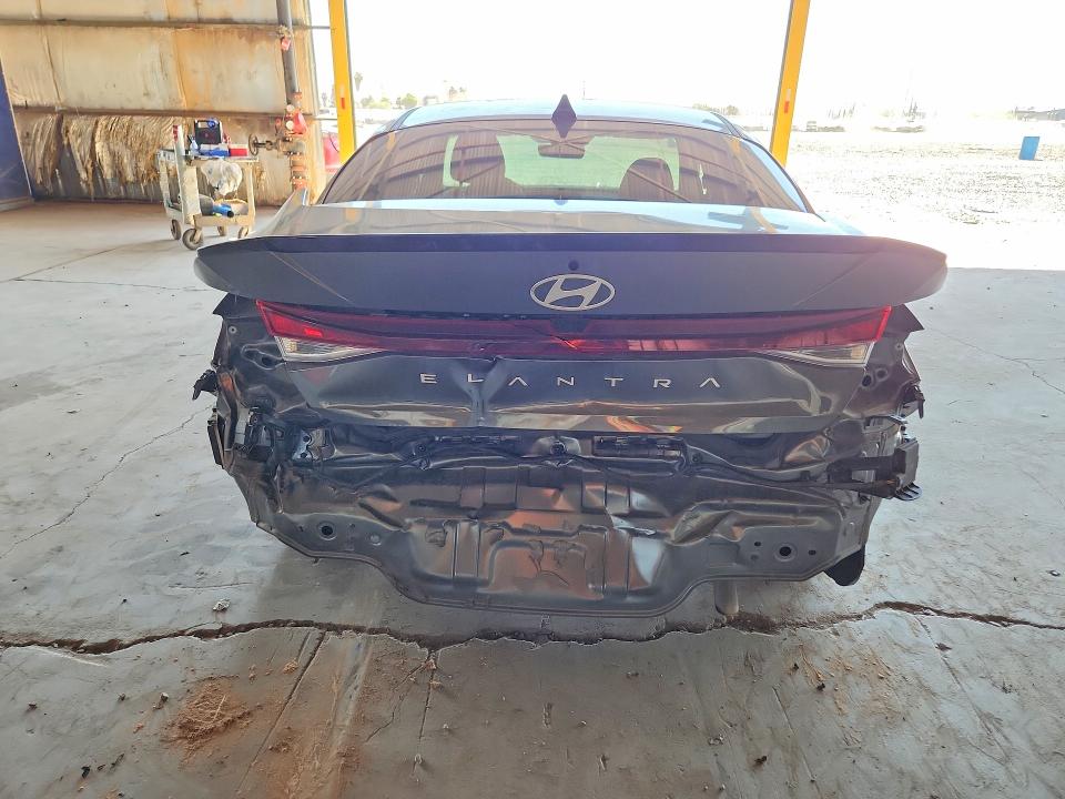 2025 Hyundai Elantra VIN KMHLM4DG0SU907869 COPART salvage auction — REAR END, AZ - CERT OF TITLE - SALVAGE, sold $6,100 on 2026-07-27 (photo 6)