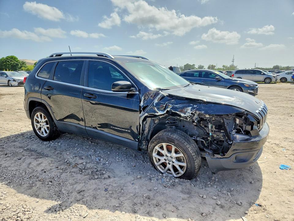 2017 Jeep Cherokee VIN 1C4PJLCB1HW613523 COPART salvage auction — FRONT END, Fl - Cert Of Title Slvg Rebuildable, sold $1,950 on 2026-07-30 (photo 4)