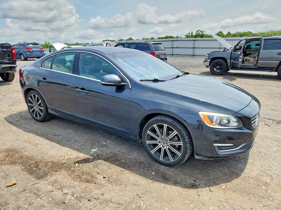 2015 Volvo S60 VIN YV149MFK5F1343312 COPART salvage auction — REAR END, Va - Cert Of Title - Salvage, sold $2,700 on 2026-08-12 (photo 4)