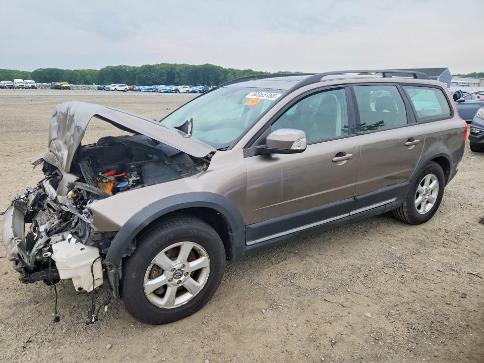 2008 Volvo Xc70 VIN YV4BZ982681031586 COPART salvage auction — FRONT END, MA - CERT OF TITLE-RECONSTRCTD COLL, sold $125 on 2026-07-29 (photo 1)