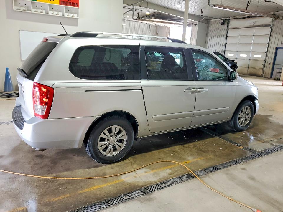 2012 Kia SEDONA VIN KNDMG4C78C6446184 COPART salvage auction — FRONT END, Salvage Title, sold $1,700 on 2026-07-16 (photo 3)
