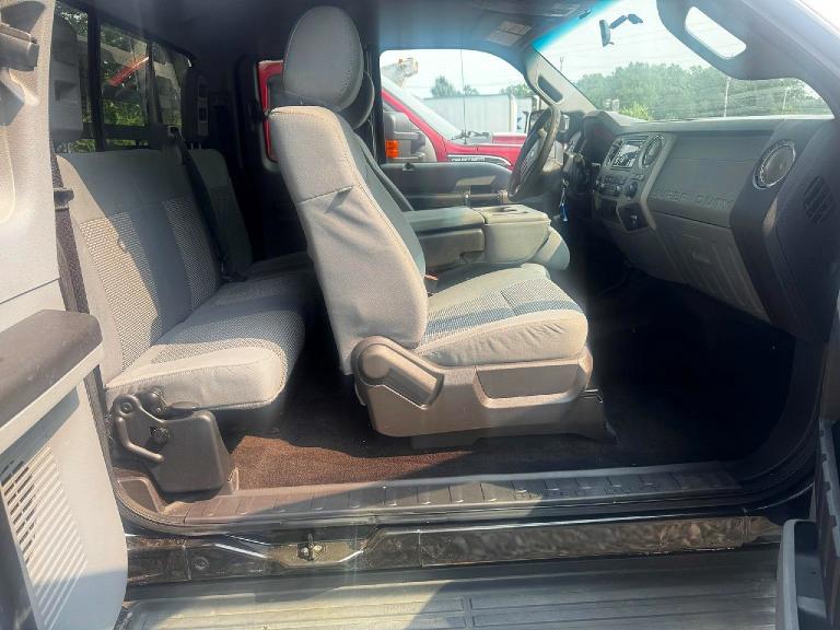 2015 Ford F-350 super duty VIN 1FT8X3BT9FEC86109 COPART salvage auction — MINOR DENT/SCRATCHES, Nj - Certificate Of Title (P), sold $8,800 on 2026-07-28 (photo 5)