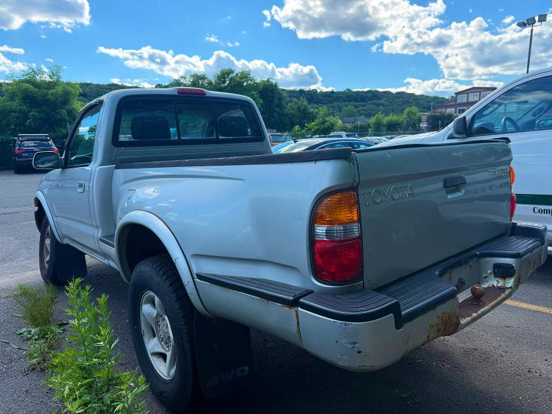 2001 Toyota Tacoma VIN 5TEPM62N812782466 COPART salvage auction — MINOR DENT/SCRATCHES, Ct - Certificate Of Title (P), sold $2,350 on 2026-07-09 (photo 3)