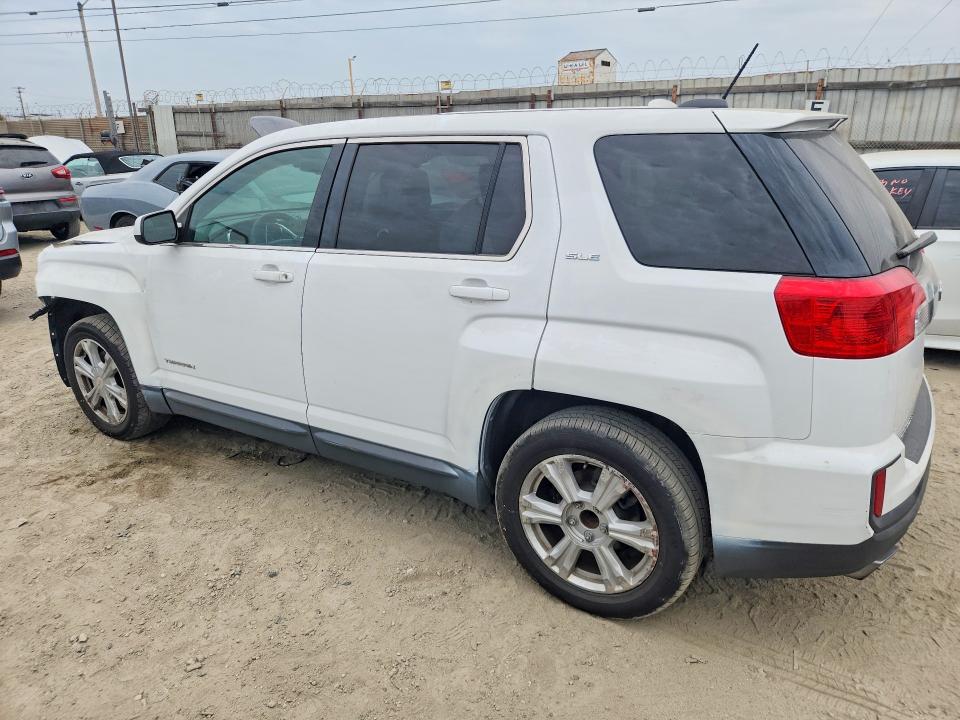 2017 Gmc Terrain VIN 2GKALMEK8H6264703 COPART salvage auction — FRONT END, Ca - Dis/Dlr/Exp Only Clean Title, sold $375 on 2026-07-27 (photo 2)