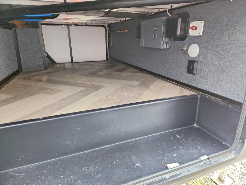2020 Forest river Salem VIN 4X4FSBN29LV007234 COPART salvage auction — WATER/FLOOD, TX - SALVAGE TITLE-FLOOD DAMAGE, sold $10,899 on 2026-09-04 (photo 7)