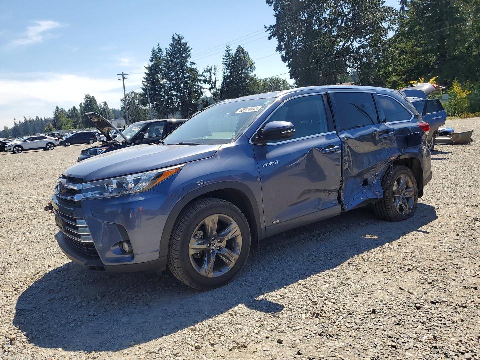 2018 Toyota VIN 5TDDGRFH0JS050944 COPART salvage auction — SIDE, Salvage Title, sold $9,300 on 2026-07-17 (photo 1)