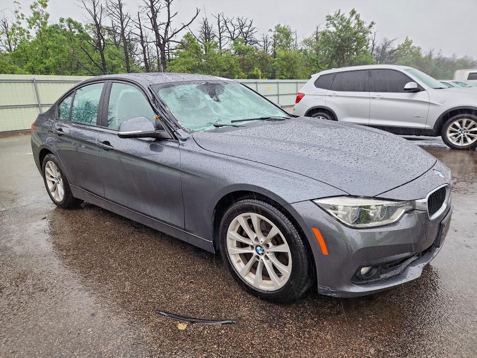 2018 BMW 3er VIN WBA8A3C51JA488473 COPART salvage auction — ROOF, Ny - Mv-907A Salvage Certificate, sold $3,400 on 2026-07-13 (photo 4)