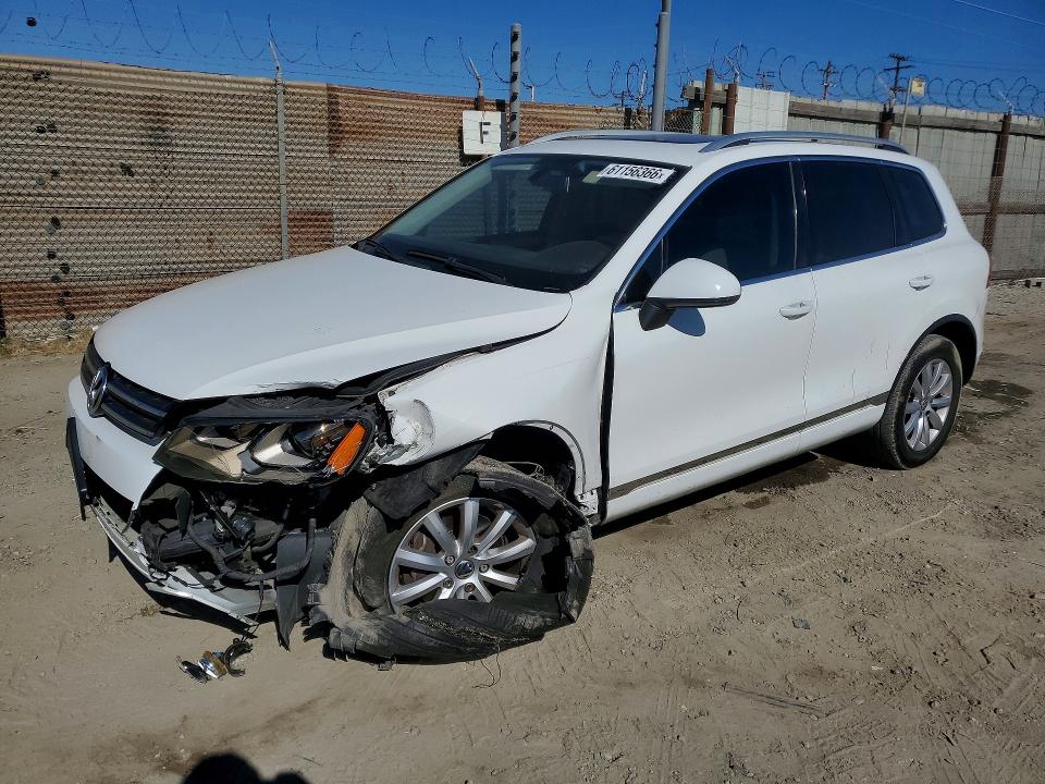 2012 Volkswagen Touareg VIN WVGEF9BP4CD007755 COPART salvage auction — FRONT END, Ca - Dis/Dlr/Exp Only Clean Title, sold $1,000 on 2026-07-20 (photo 1)