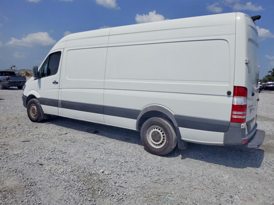 2018 Mercedes-benz Sprinter VIN WD3PE8CD1JP583520 COPART salvage auction — MINOR DENT/SCRATCHES, Fl - Certificate Of Title, sold $4,100 on 2026-07-27 (photo 2)