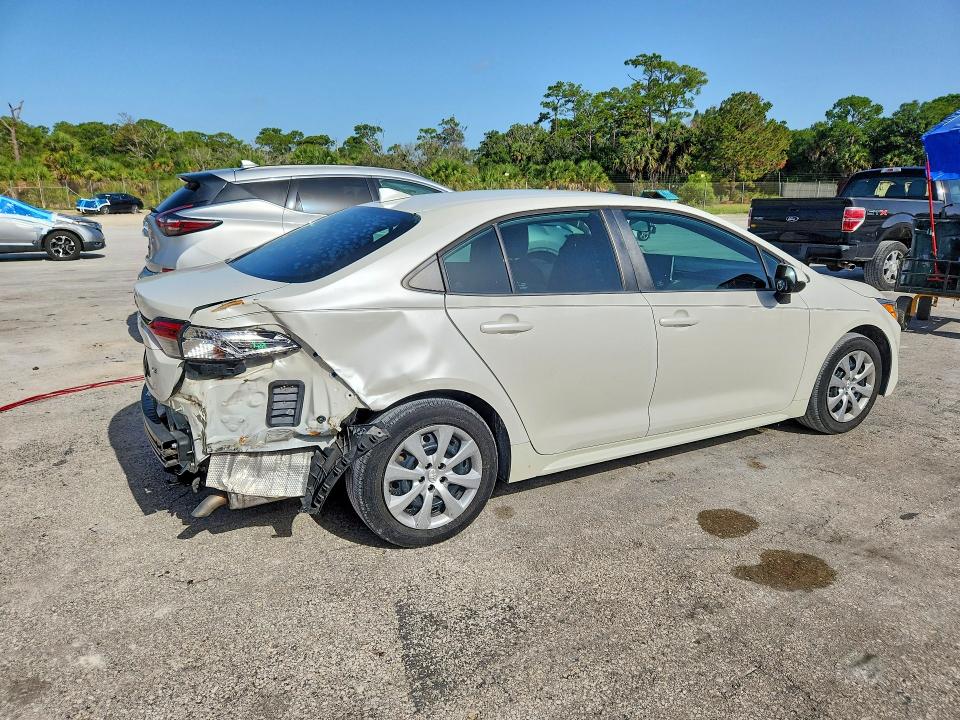 2021 Toyota Corolla VIN 5YFEPMAE7MP161847 COPART salvage auction — REAR END, Fl - Cert Of Title Slvg Rebuildable, sold $175 on 2026-07-29 (photo 3)