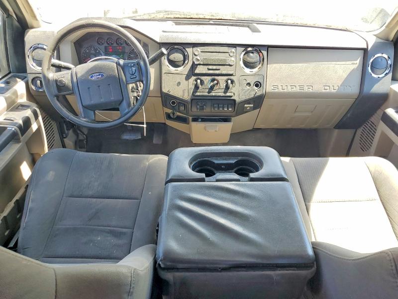 2009 Ford F-250 super duty VIN 1FTSX20569EB24124 COPART salvage auction — SIDE, Ca - Dis/Dlr/Exp Only Clean Title, sold $525 on 2026-08-25 (photo 8)