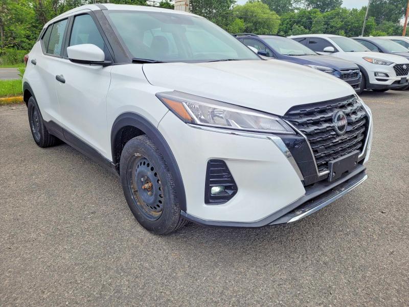 2023 Nissan Kicks VIN 3N1CP5BV8PL519229 COPART salvage auction — MINOR DENT/SCRATCHES, On - Permit No Brand - Unfit (P), sold $7,100 on 2026-07-28 (photo 1)