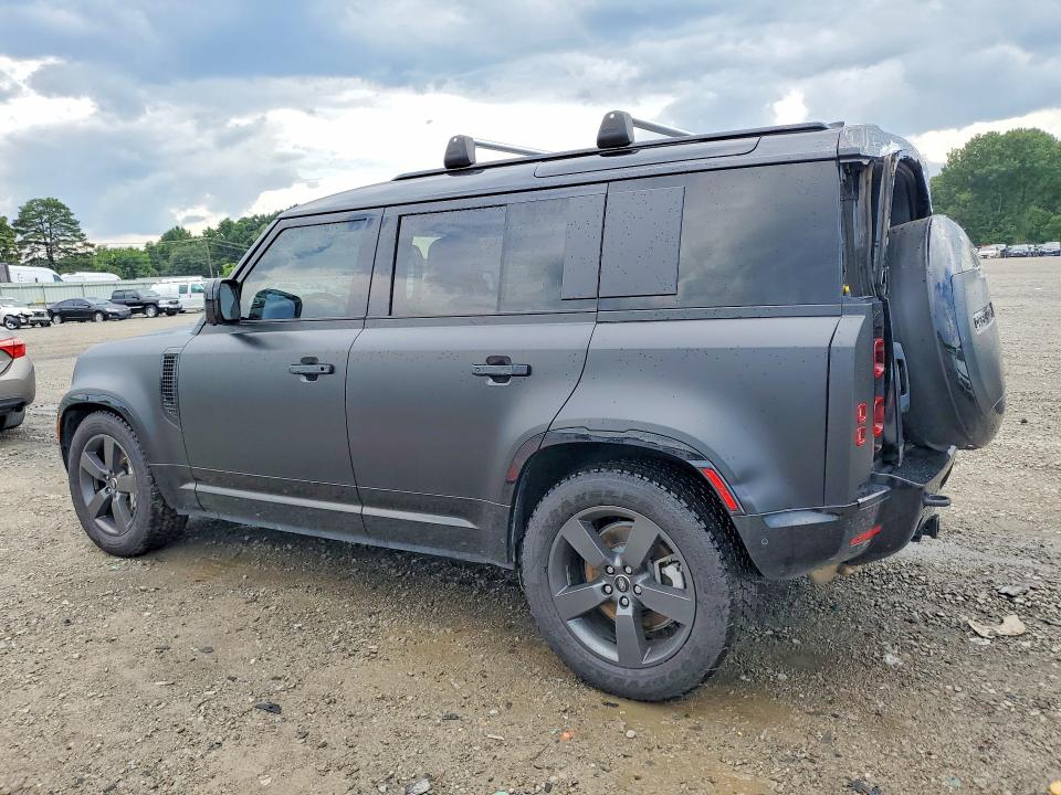 2025 Land rover Defender VIN SALE27EU3S2370041 COPART salvage auction — REAR END, AR - CERT OF TITLE-SALVAGE, sold $49,750 on 2026-08-19 (photo 2)