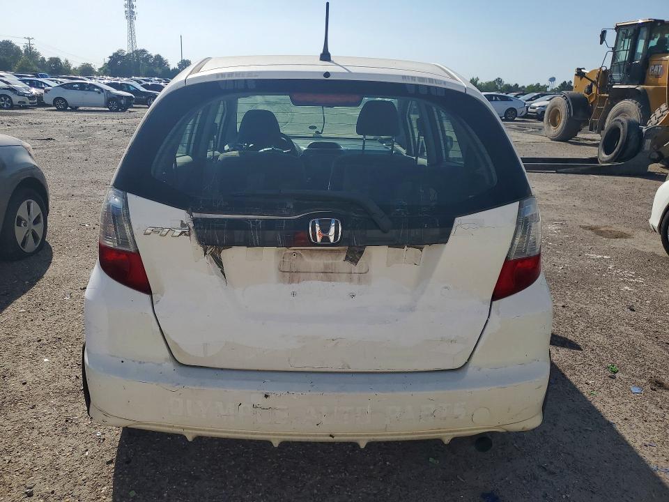 2009 Honda Fit VIN JHMGE88219S073320 COPART salvage auction — MECHANICAL, VA - CERT OF TITLE - SALVAGE, sold $200 on 2026-07-30 (photo 6)