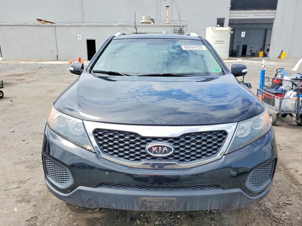 2013 Kia Sorento VIN 5XYKTDA25DG327632 COPART salvage auction — REAR END, VA - CERT OF TITLE - SALVAGE, sold $200 on 2026-07-29 (photo 5)