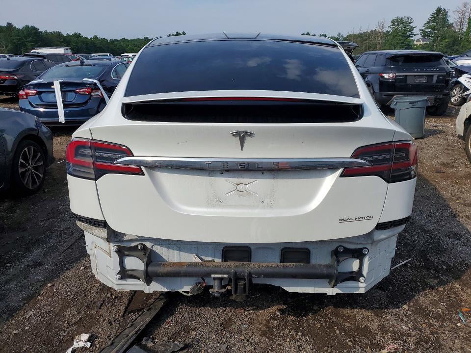 2019 Tesla Model x VIN 5YJXCBE4XKF200269 COPART salvage auction — SIDE, Md - Cert Of Salvage < 75% Damage, sold $2,350 on 2026-07-27 (photo 6)