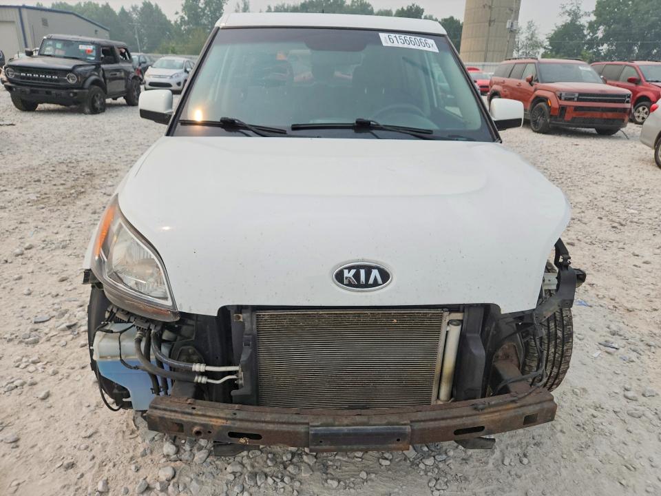2011 Kia Soul VIN KNDJT2A26B7272831 COPART salvage auction — FRONT END, Mi - Certificate Of Title, sold $250 on 2026-07-30 (photo 5)