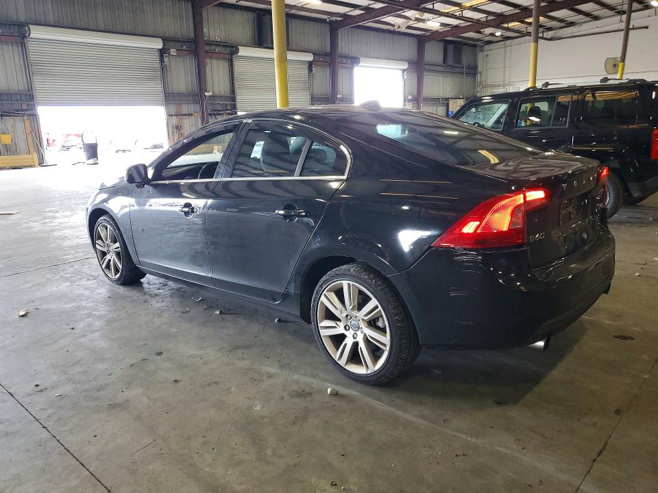 2013 Volvo S60 VIN YV1612FS2D2220000 COPART salvage auction — REAR END, Salvage Title, sold $850 on 2026-07-27 (photo 2)