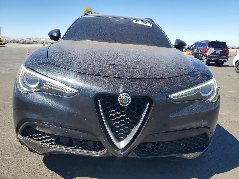 2018 Alfa romeo Stelvio VIN ZASFAKNN2J7B73316 COPART salvage auction — SIDE, Ca - Salvage Certificate, sold $4,300 on 2026-09-02 (photo 5)