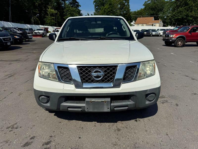 2015 Nissan VIN 1N6BD0CT8FN714616 COPART salvage auction — MINOR DENT/SCRATCHES, Fl - Certificate Of Title, sold $2,900 on 2026-07-29 (photo 5)