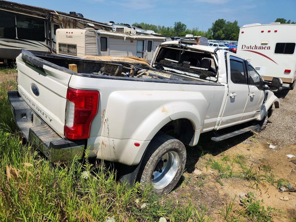 2019 Ford F450 VIN 1FT8W4DT1KEC96407 COPART salvage auction — ROLLOVER, Mi - Certificate Of Title, sold $14,000 on 2026-08-24 (photo 3)