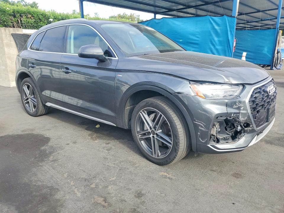 2021 Audi Q5 VIN WA1E2AFY8M2035683 COPART salvage auction — FRONT END, CA - SALVAGE CERTIFICATE, sold $17,200 on 2026-07-21 (photo 4)